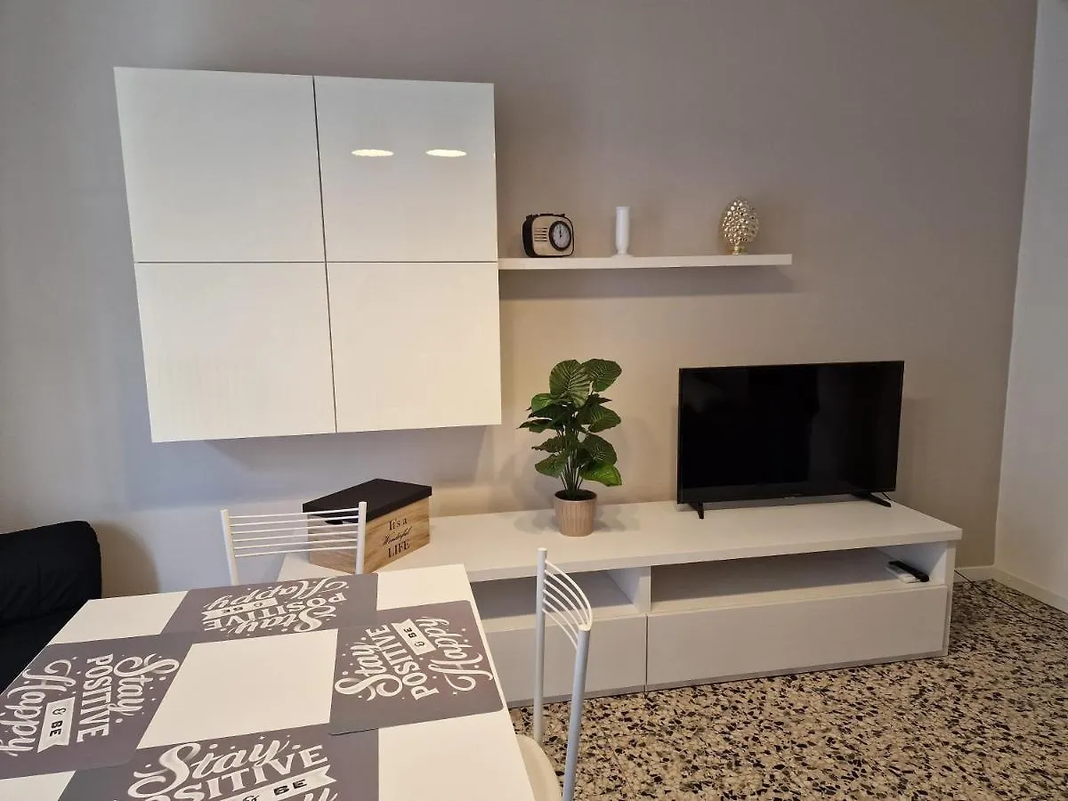 M.Aurelio Light Brown Apartment Milan 0*,